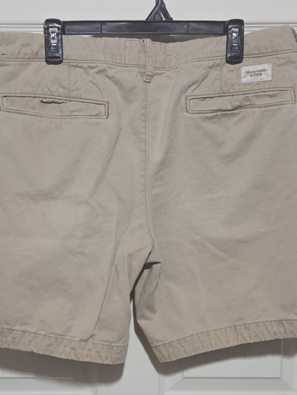 Abercrombie & Fitch khaki shorts - Picture 2 of 4